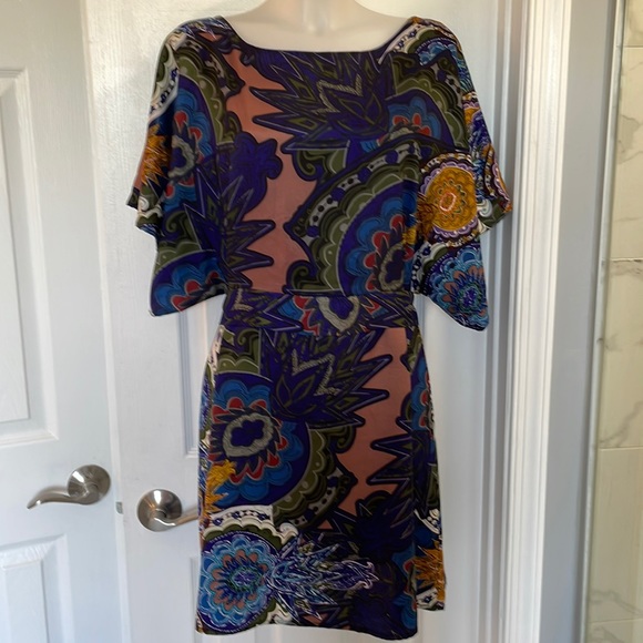 BCBGMaxAzria Dresses & Skirts - EUC BCBG MAXAZRIA DRESS Casual cocktail work dolman sleeves blue green gold Med